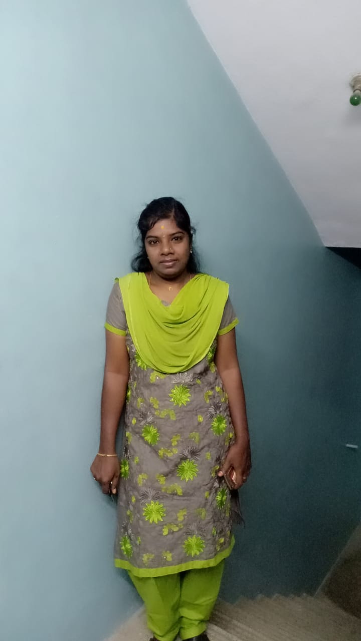 Sozhiya Vellalar Bride LL.B