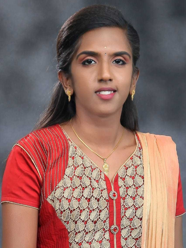 Sozhiya Vellalar Bride Health Care Profession